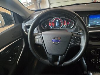 Volvo V40 2,0i 90kW T2 - 17