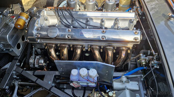 Jaguar E-Type 4.2 Series 1½ (1967) - 17