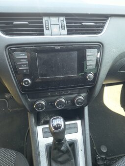 Škoda Octavia combi 1,4 i 103kW - 17