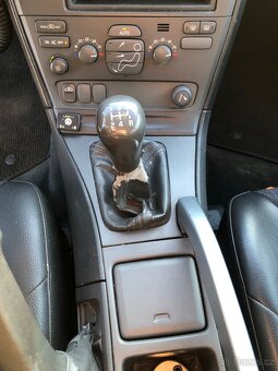 Volvo XC70 2.5t 147Kw LPG Tažné 4x4 manuál - 17
