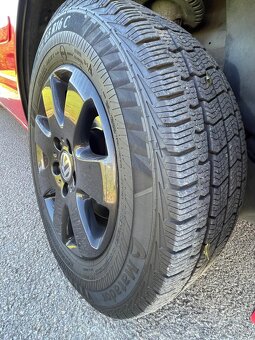 VW MULTIVAN T5 2.5TDI 96kw 7-MIESTNE - 17