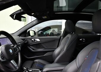 BMW Řada 2 218d M-SPORT HUD PANO ČR - 17
