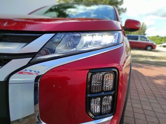 Mitsubishi ASX 2.0 4x4 AUTOMAT ČR 1.MAJ. 2020 NAJ. 40 tis. - 17