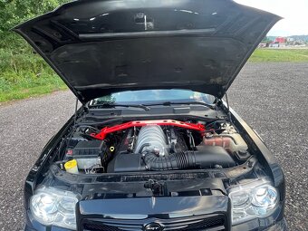 Chrysler 300C 6,1 SRT-8 - 17