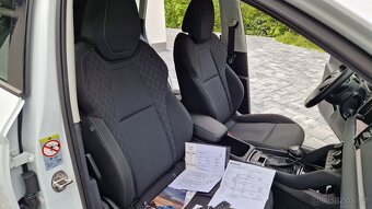 ŠKODA KAROQ 4x4 2.0 TDI 110KW.2022.DSG.XENONY.NAVI.KAMERA. - 17
