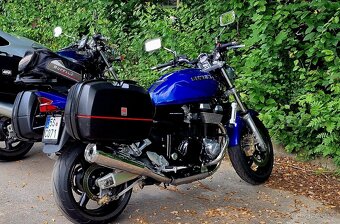 Suzuki GSX 1400 - 17