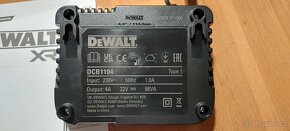 Nabíječka DeWALT DCB 1104, pro Aku DeWALT 12V až 20V - 17