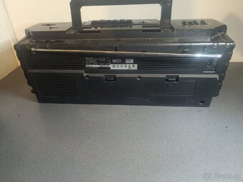 BOOMBOX SHARP 3× - 17