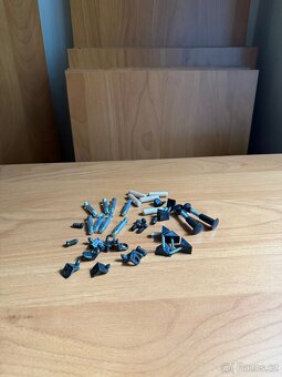 Kvalitní italský kancelářský nábytek (stoly, skříně a jiné) - 17