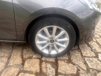 Ford Fiesta benzin 74 kw 2018  Nové rozvody - 17