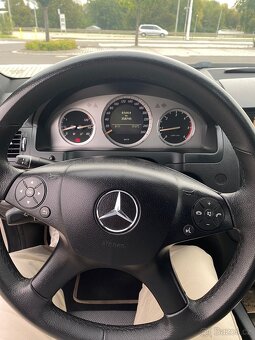 Mercedes-Benz W204 220cdi - 17