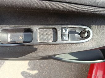 Peugeot 207 SW 1.4i 54 kW r.v.12/2008 - 17