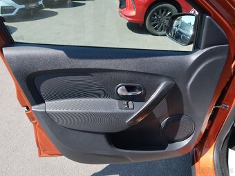 Dacia Sandero 0.9TCe,66kW,Stepway,1maj,serv.kn,kamera - 17