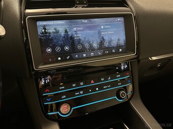 Jaguar F-Pace 30d 221kW AWD PANO ACC LED VIRTUÁL TAŽNÉ - 17