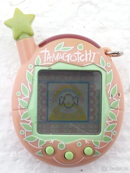Tamagotchi Bandai 2004 Retro hračka - 17