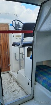 Kajutová loď Microplus 600 Galaxy ( 2x kajuta ) - 17