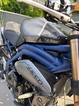 Triumph Speedtriple 1050 SE - 17