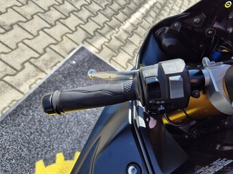 Yamaha YZF-R6 - 17
