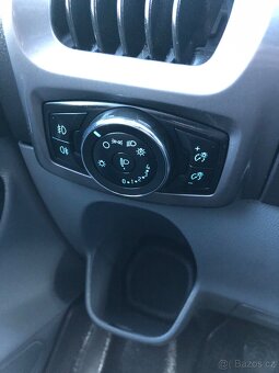 Ford transit custom 6MÍST r.v. 2015 2.2tdci klima - 17