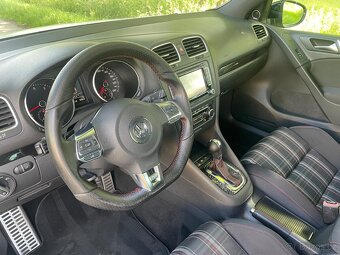 VOLKSWAGEN GOLF 2,0 TSI GTI 155 KW NAVI KAMERA TEMPOMAT - 17