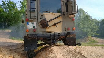 Land rover Defender 7 míst,1982 2x uzávěrka arb - 17