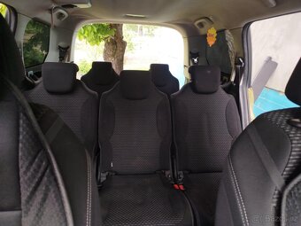 Citroën C4 grand picasso - 17