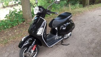 vespa Gts 300 - 17