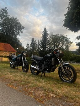 2x Honda VF 750 S - 17