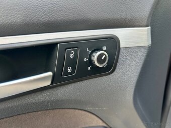 Volkswagen Touran, 1.2 TSI STYLE/7.MÍST/SER.KN. - 17