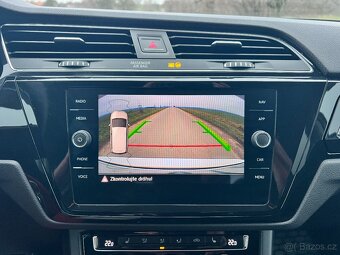 ► VW TOURAN 2.0TDI 110KW DSG HIGHLINE-LED-NAVI-KAMERA-TAŽNÉ - 17