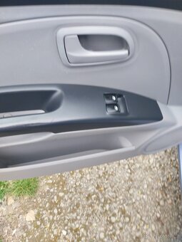 Kia Picanto 1,1i  48 kW - 17