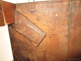 Starožitná psací komoda - 17