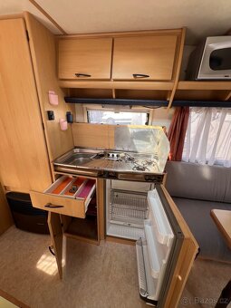 Obytný karavan TEC,palandy,5 os, 1200 kg - 17