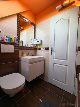 Červený Kostelec - rodinný dům 3+kk s pozemkem 2069 m2 - 17