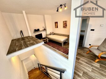 Vybavený, mezonetový byt 3+kk (90 m2) se zahradou 100 m2 v c - 17