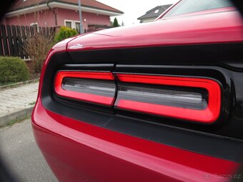 Dodge Challenger, 3.6 V6 - KRÁSNÝ STAV - DPH - 17