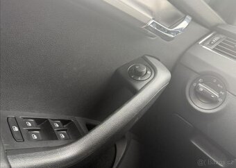 Škoda Octavia 2,0 110kW DSG JOY NAVI XENONY nafta automat - 17