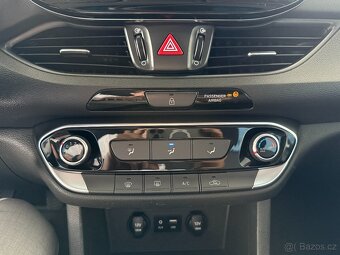 Hyundai i30 1,0 SERVISKA,KOMFORT,1.MAJ,ČR - 17