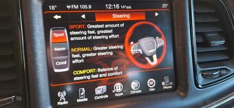 Dodge Challenger R/T 6.4 V8 SHAKER 392 Scat Pack Manuál - 17