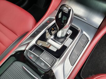 MG EHS PHEV Luxury 1.5 190kW AUT. 88tkm kamera 360° Virtual - 17