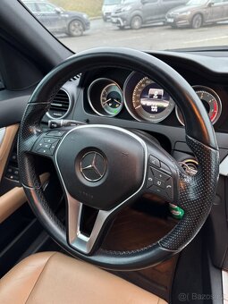 Mercedes-Benz С250, Avantgarde, couvací kamera - 17