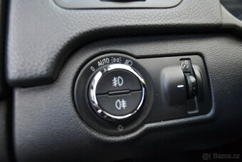 Opel Insignia 2.0 CDTI 130k Edition A/T - 17