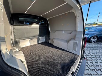 Volkswagen Transporter 2,0 TDI 110 KW LONG 6 MÍST STK - 17