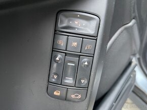 Opel Vectra 1.9CDTI 16V AUTOMAT Kůže Xenony - 17