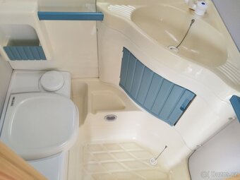 KNAUS SÜDWIND BLUE č.706 pro 4. Palanda. 790 kg. - 17