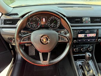 Škoda Superb Combi 3 2.0 TDI DSG - 17