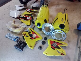 Suzuki DRZ - 17