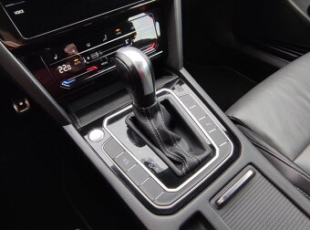 Volkswagen Passat TDi DSG B8 R-Line FullLED VIRTUAL KAMERA - 17