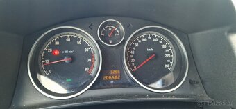 Opel Astra H 1.6i 16V kombi - 17