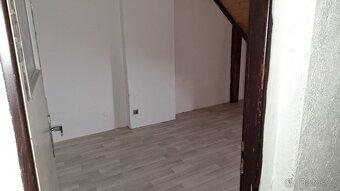 Rodinný dům 5+1, 2+1  Mikulov - 17
